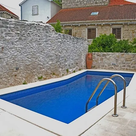 14737b Apartment Sutivan